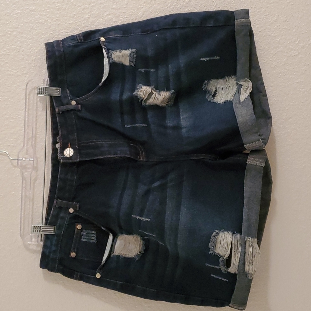 BOOHOO Distressed Jean Shorts